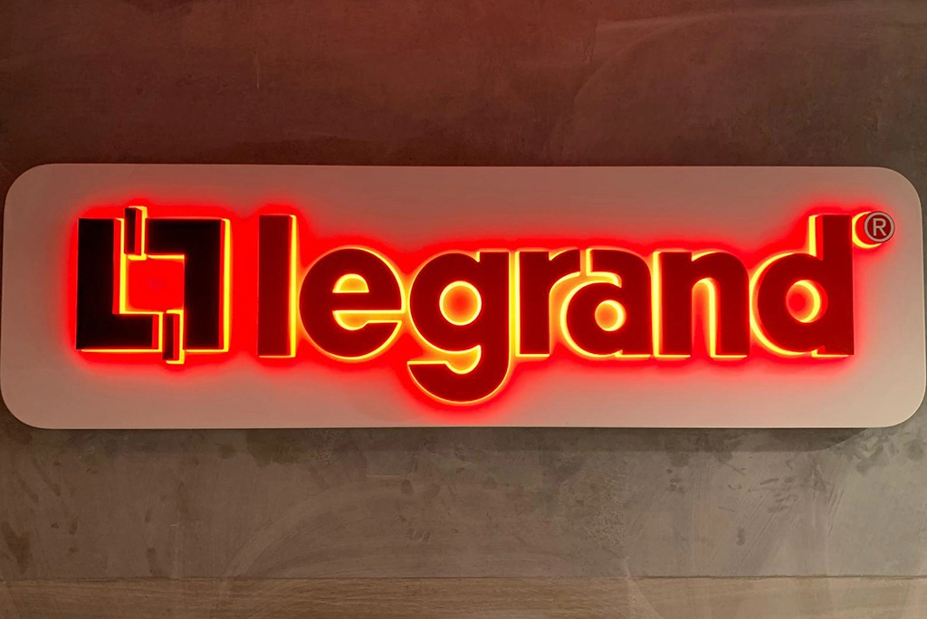 Döşemealtı Tabelacı